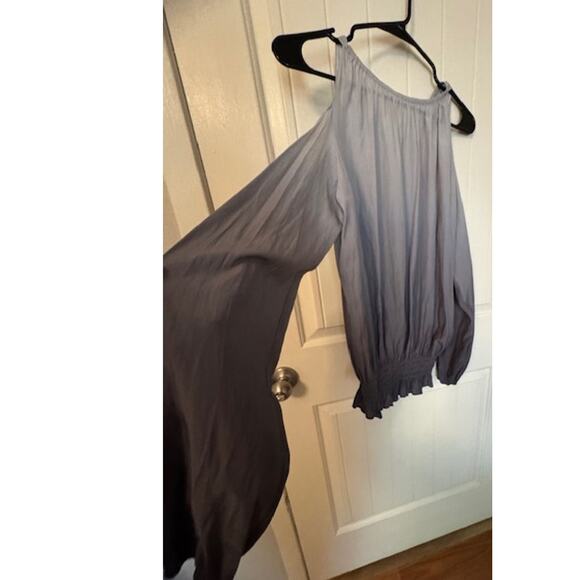 Ramy Brook Lauren Cold Shoulder Smocked Waist Satin Keyhole Blouse Women's L - Picture 4 of 7